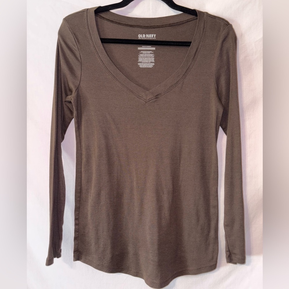 Old Navy Women's Taupe V-Neck Blouse